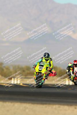 media/Dec-07-2024-CVMA (Sat) [[21c5f1ef85]]/Race 12-Supersport Middleweight/